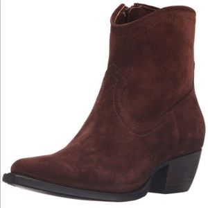 Frye Sacha Brown Suede Western Boot size 7.5